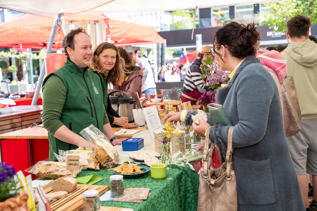 Frühlingsmarkt - Lokal+Fair trifft Biodiversität in Vaduz