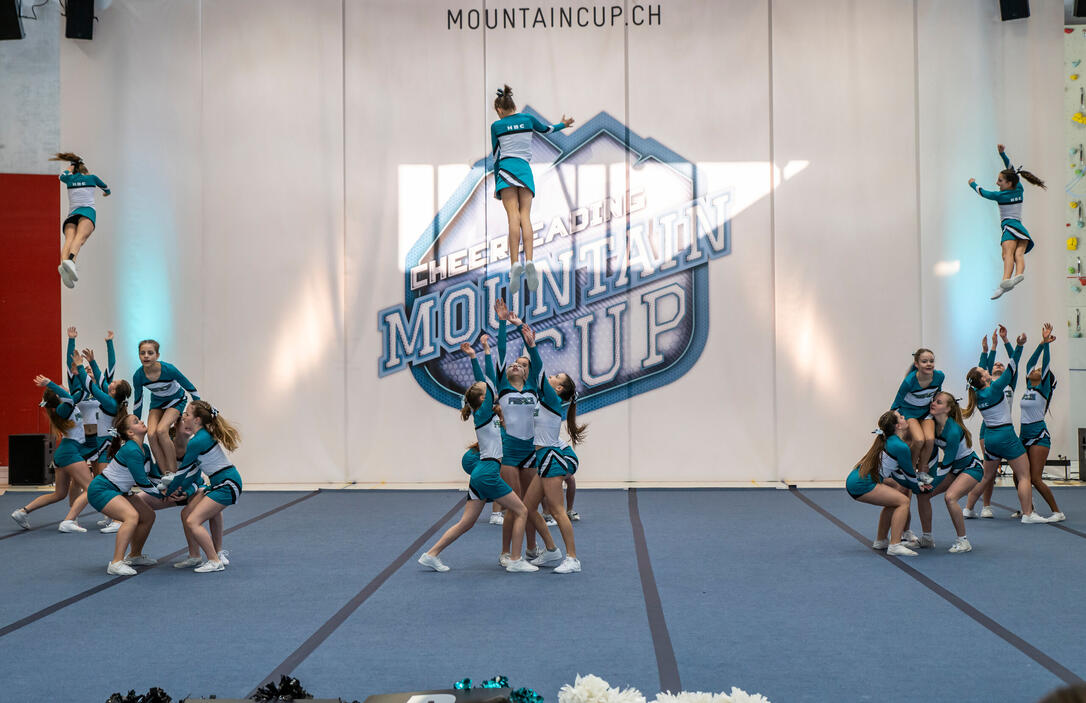 Cheerleader-Mountaincup