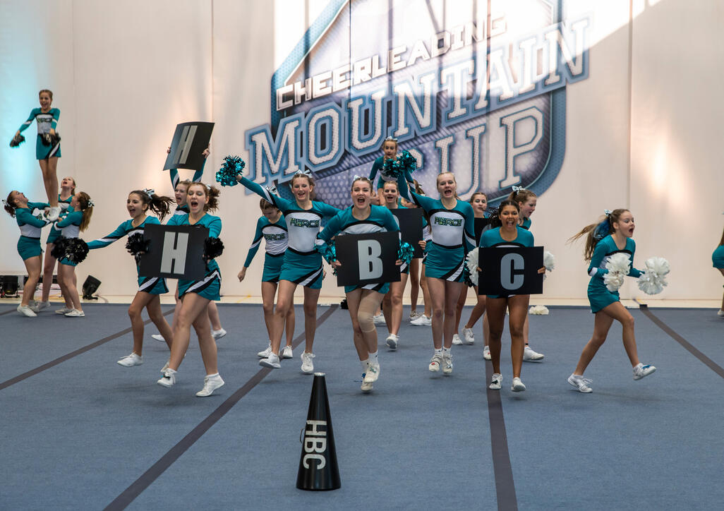 Cheerleader-Mountaincup